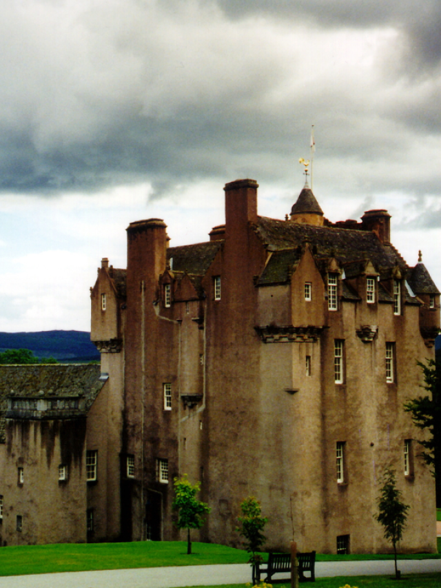 Top 10 Most Haunted Castles in Scotland